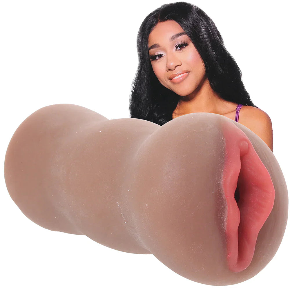 Amari Gold Pussy Stroker – Vancouver – packaging view
