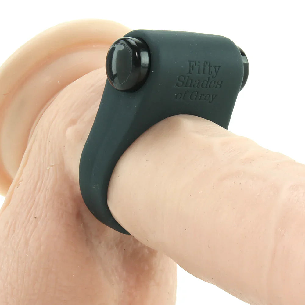 Feel It Baby Vibrating Cock Ring – Vancouver – packaging view