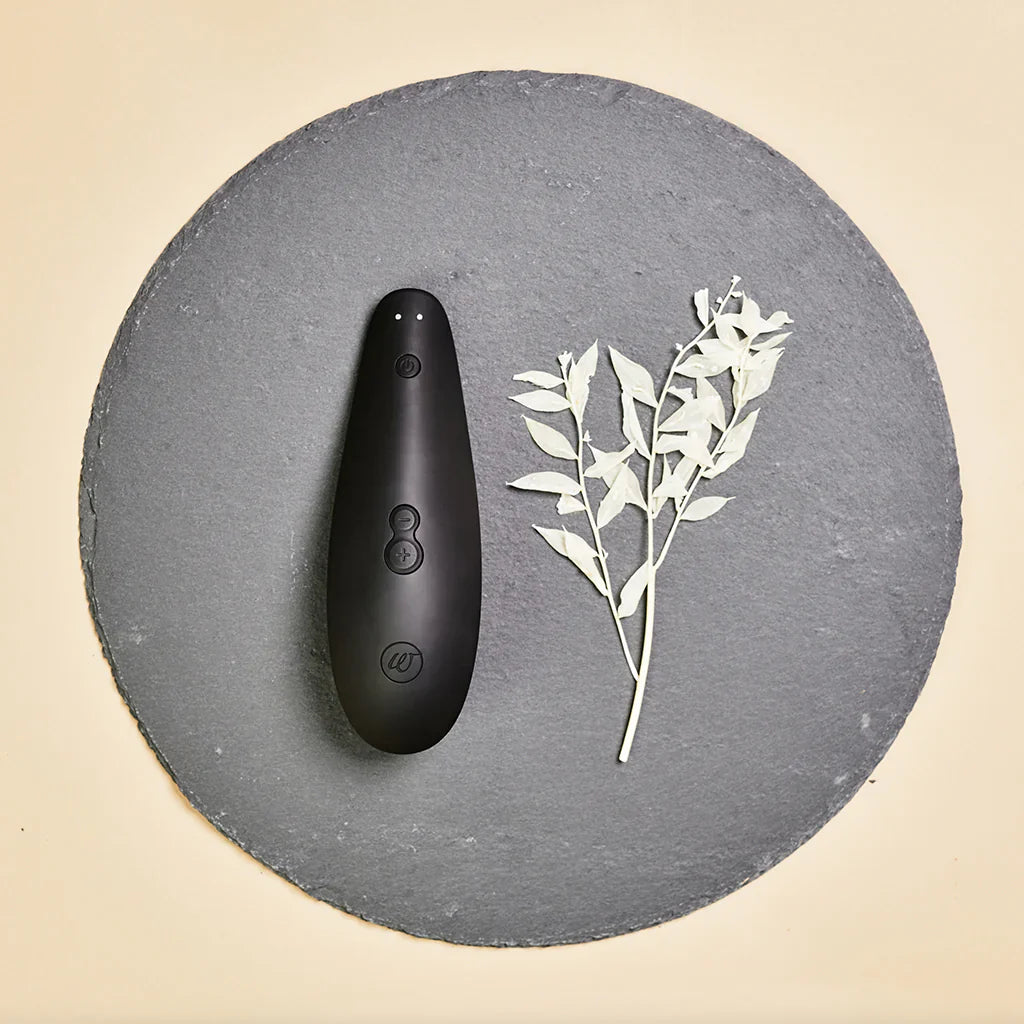 Womanizer Classic 2 Pleasure Air Stimulator in Black – Vancouver — discreet 1–2 hour delivery – close-up view