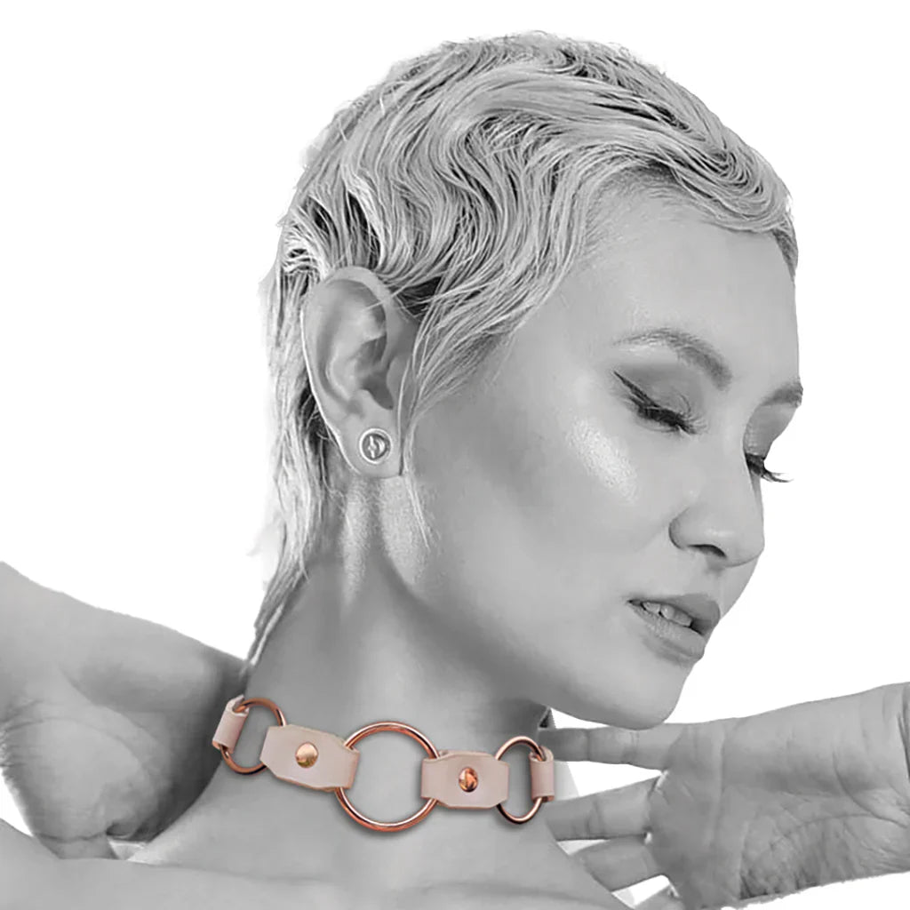 S&M Peaches 'n CreaMe Ring Day Collar – Vancouver adult shop – in use view