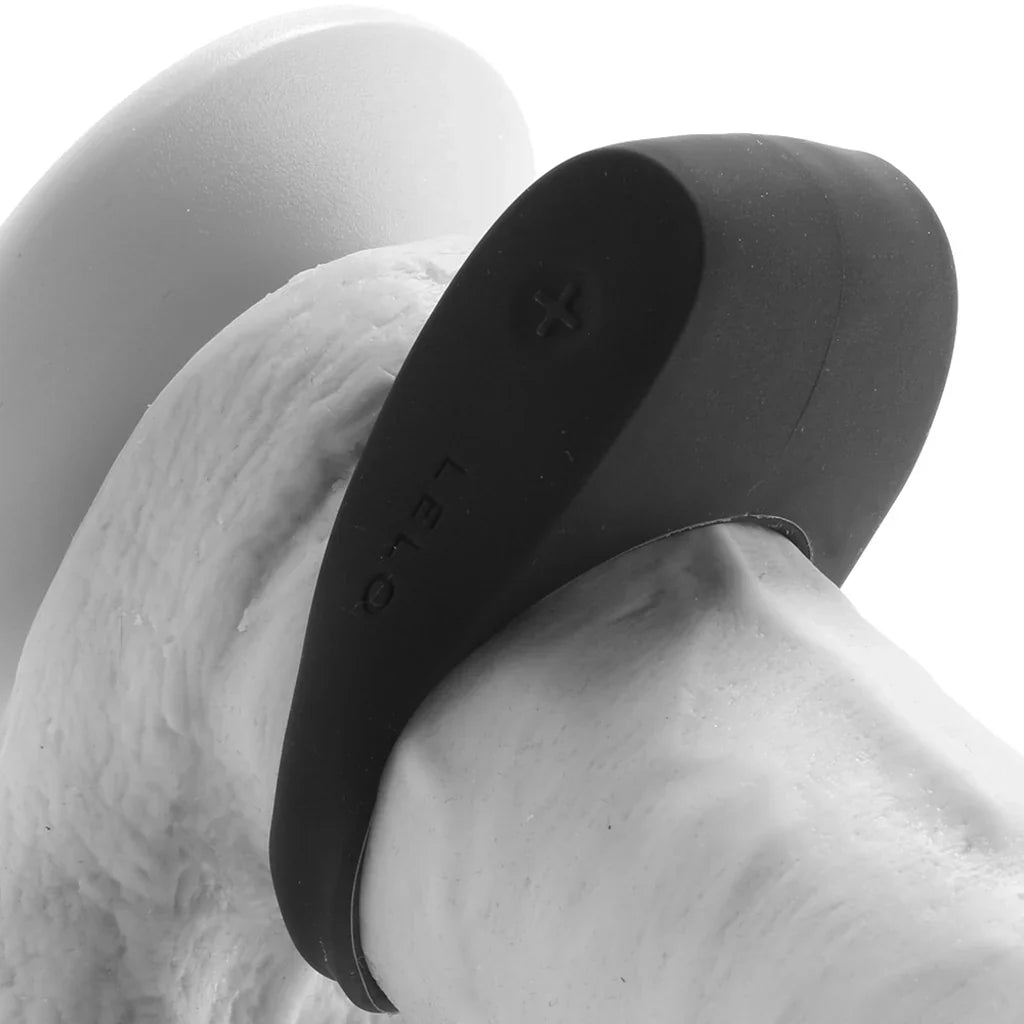 TOR 2 Vibrating Couples Ring in Black – Vancouver adult boutique – features