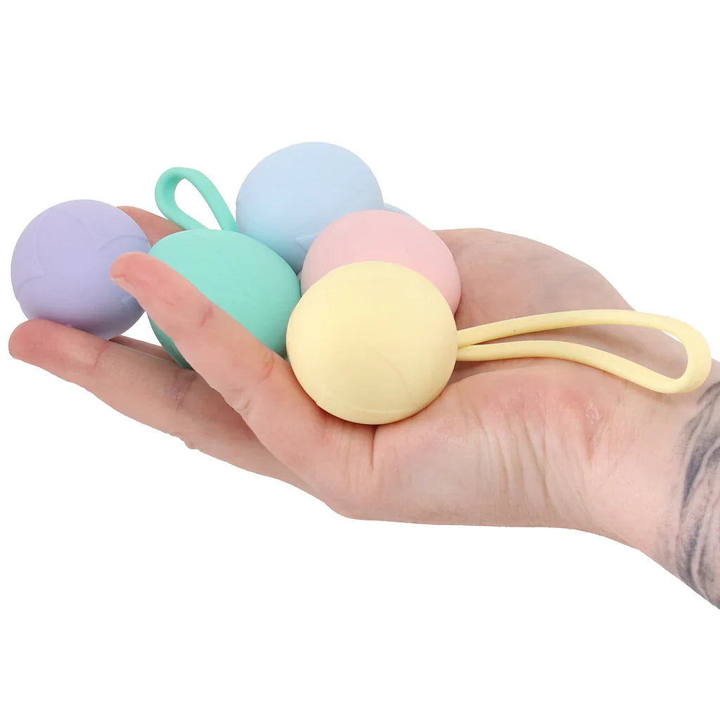 Loveline Pelvifit Berry Kegel Kit – Heaven Boutique Vancouver – additional angle