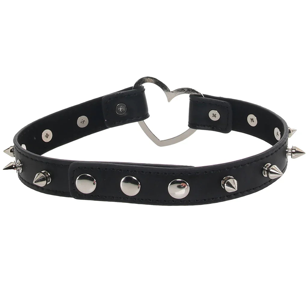Master Series Spiked Heart Choker in Black – Vancouver — discreet 1–2 hour delivery – close-up view